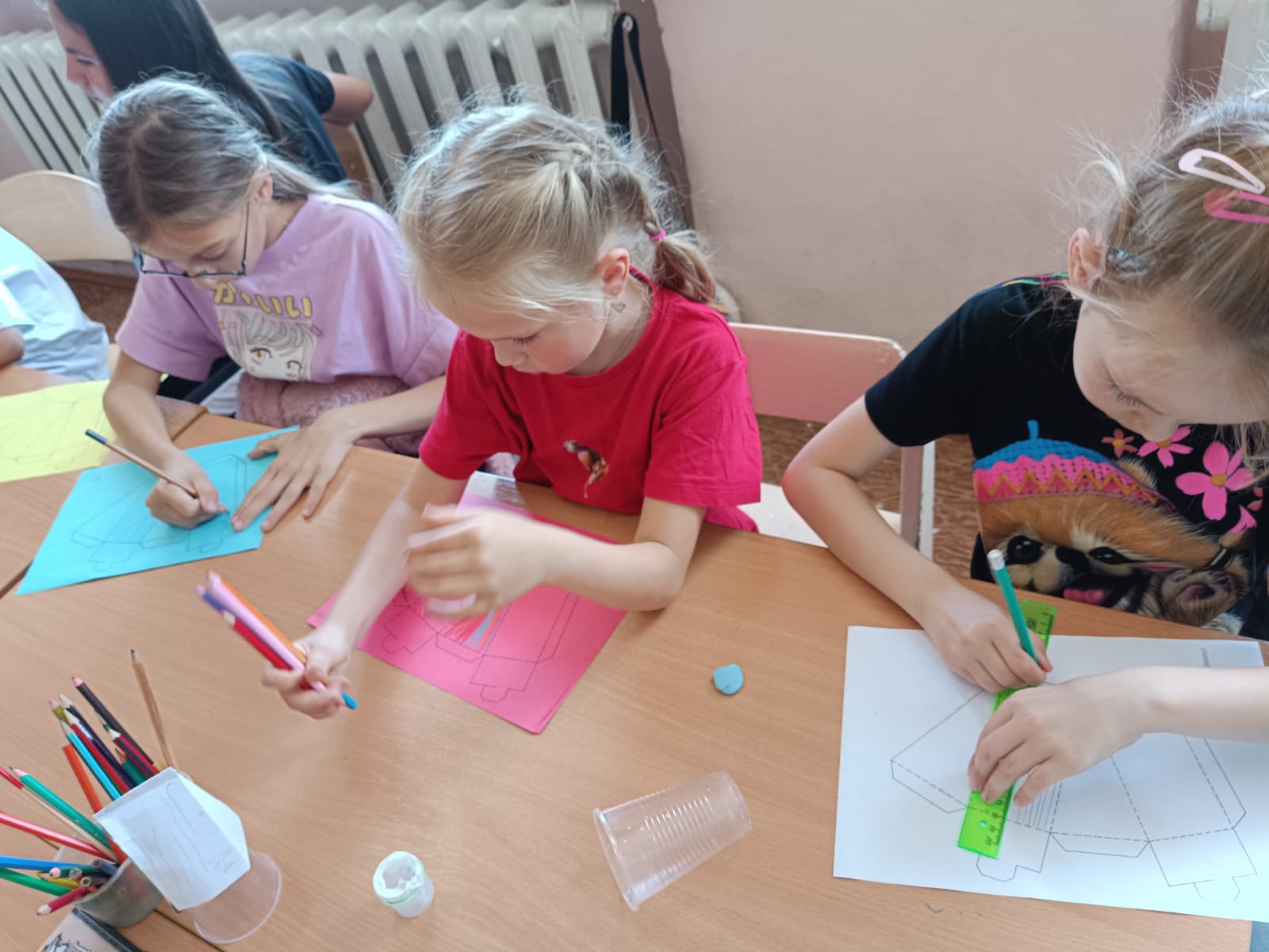 Занятия объединения дополнительного образования «Оригами для детей».